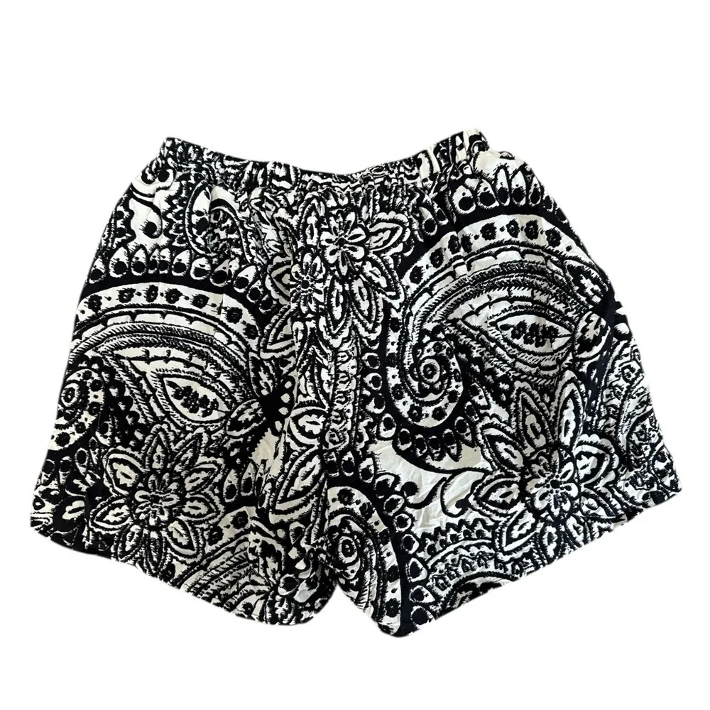 She + Sky Floral Border Print Shorts